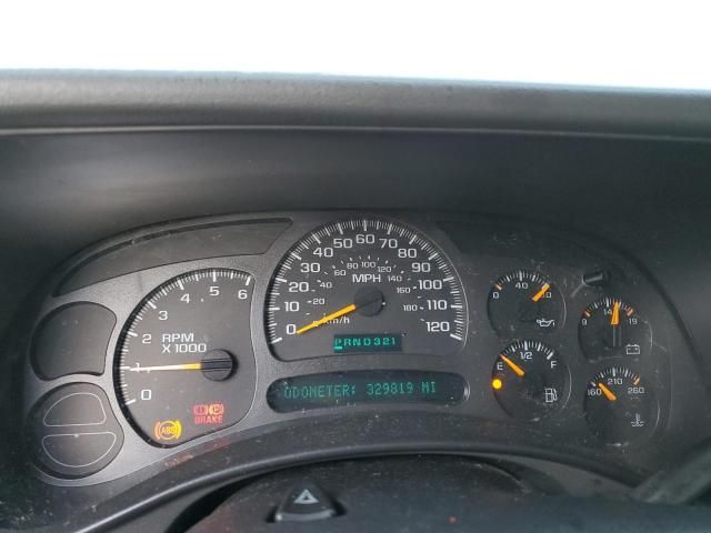 2004 Chevrolet Tahoe C1500