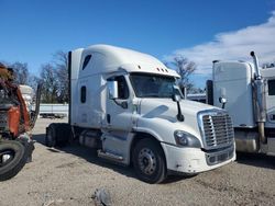 Camiones salvage sin ofertas aún a la venta en subasta: 2017 Freightliner Cascadia 125