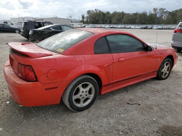 2000 Ford Mustang