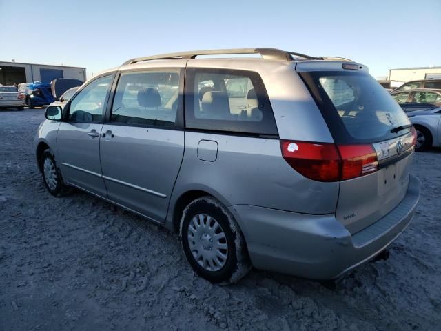 2004 Toyota Sienna CE