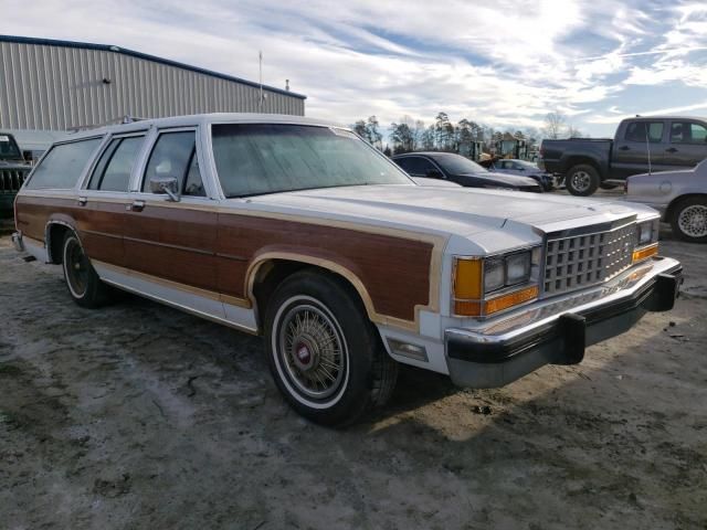 1985 Ford LTD Crown Victoria Country Squire