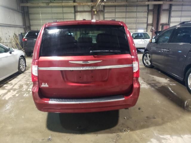 2012 Chrysler Town & Country Touring L