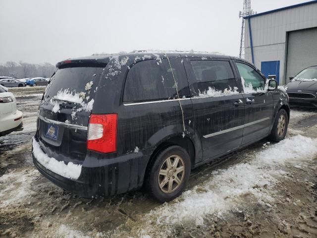 2012 Chrysler Town & Country Touring