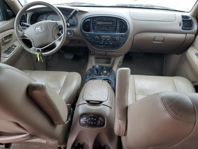 2004 Toyota Sequoia SR5