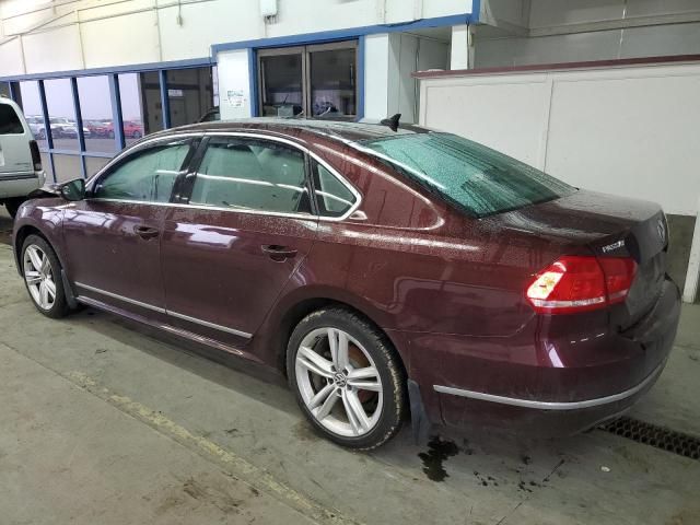 2012 Volkswagen Passat SEL