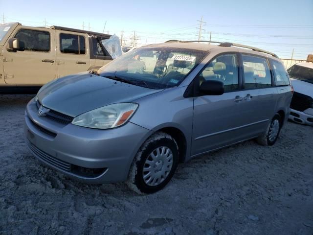 2004 Toyota Sienna CE