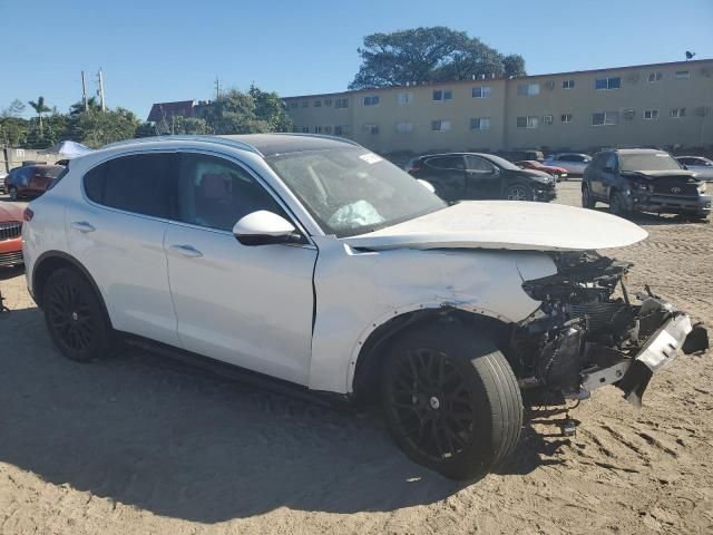 2021 Alfa Romeo Stelvio Sport