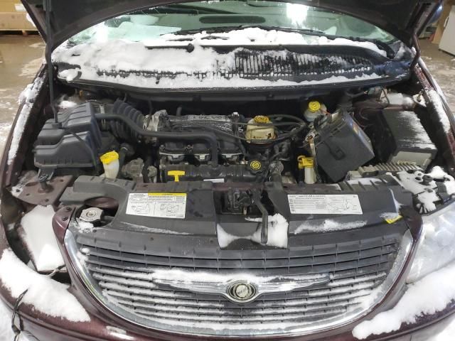 2003 Chrysler Town & Country LX