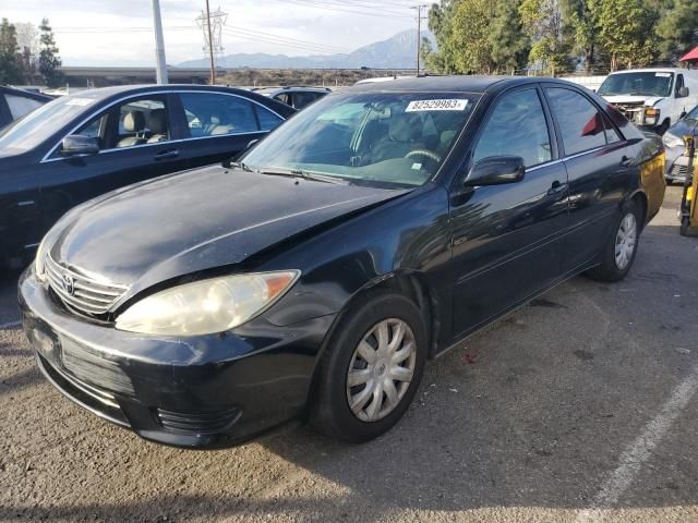 2005 Toyota Camry LE