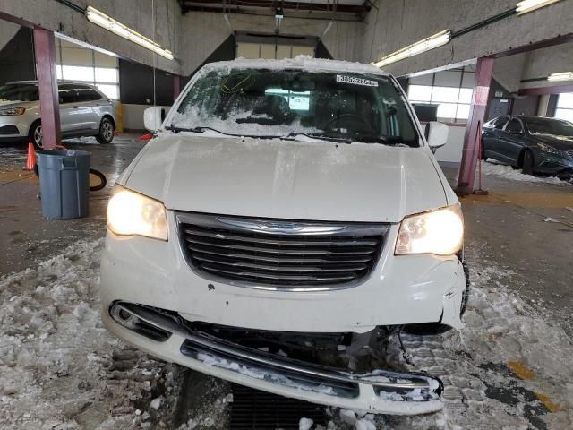 2013 Chrysler Town & Country Touring