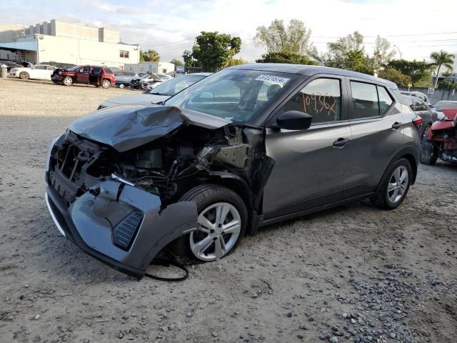 2021 Nissan Kicks S