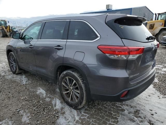 2019 Toyota Highlander SE