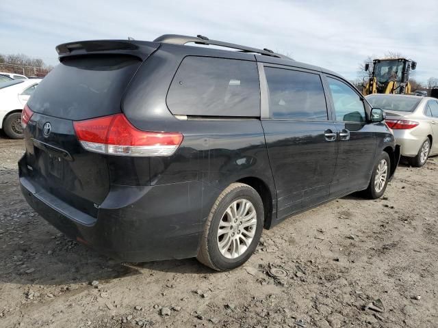 2011 Toyota Sienna XLE