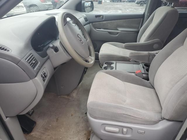 2010 Toyota Sienna CE