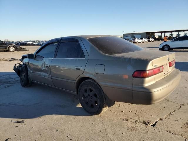 1999 Toyota Camry LE