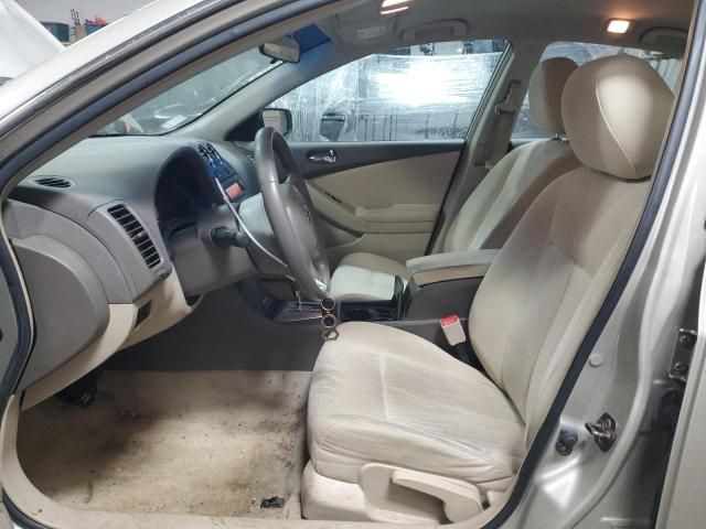 2010 Nissan Altima Base