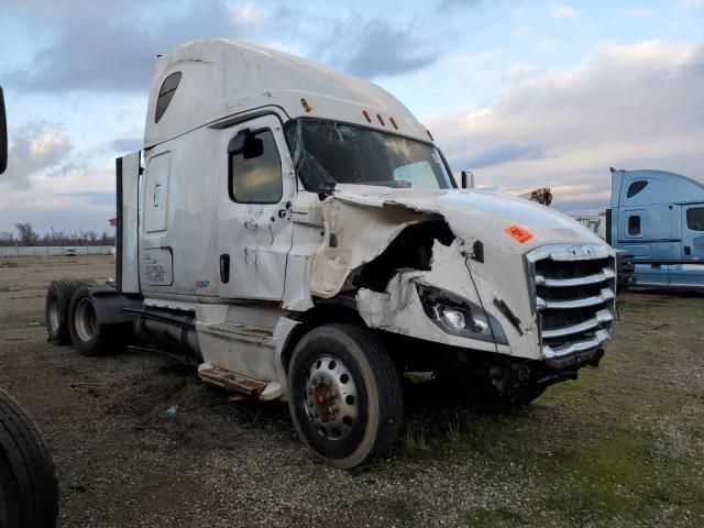 2022 Freightliner Cascadia 126