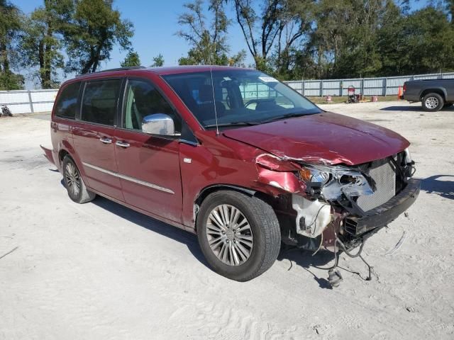 2014 Chrysler Town & Country Touring L