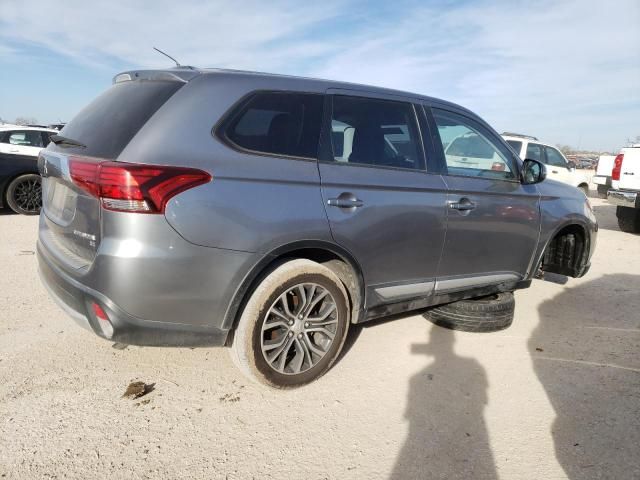 2016 Mitsubishi Outlander SE