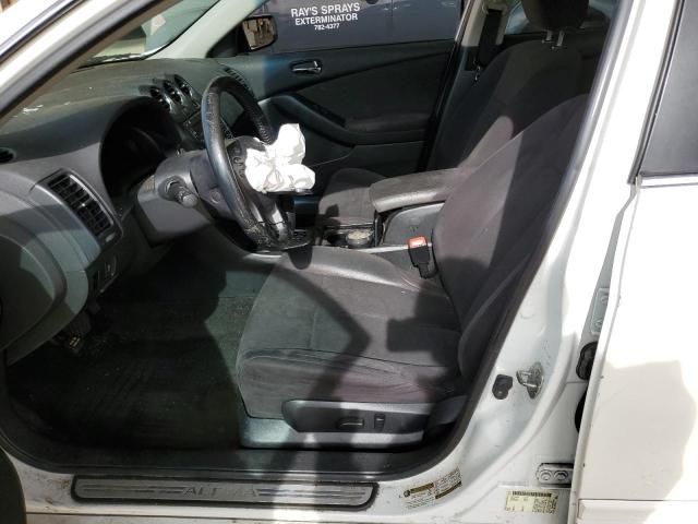 2011 Nissan Altima Base