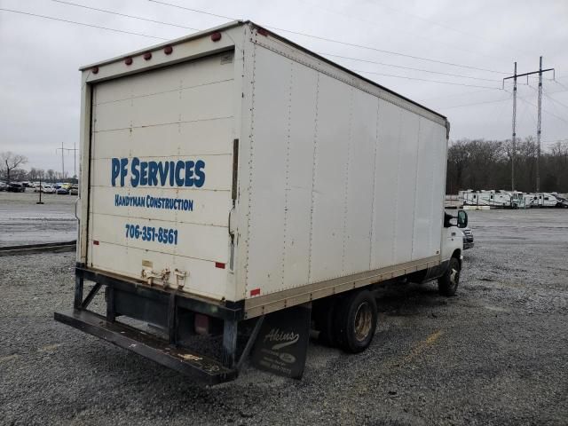 2010 Ford Econoline E350 Super Duty Cutaway Van