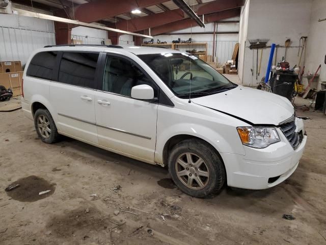 2010 Chrysler Town & Country Touring