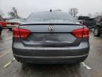 2015 Volkswagen Passat SE