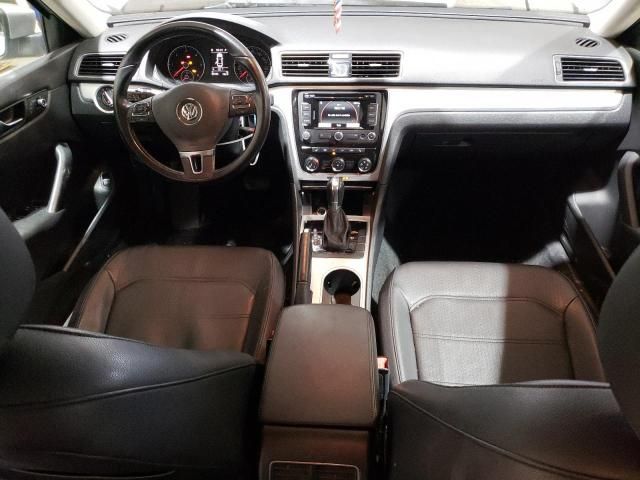 2013 Volkswagen Passat SE