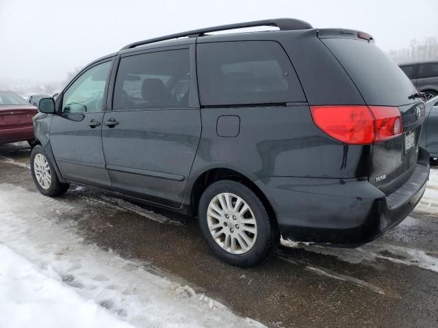 2010 Toyota Sienna XLE