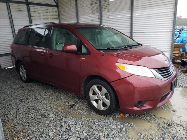 2011 Toyota Sienna LE