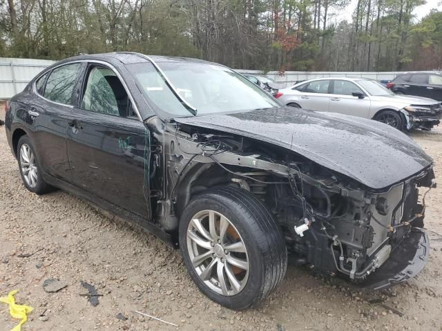 2016 Infiniti Q70 3.7