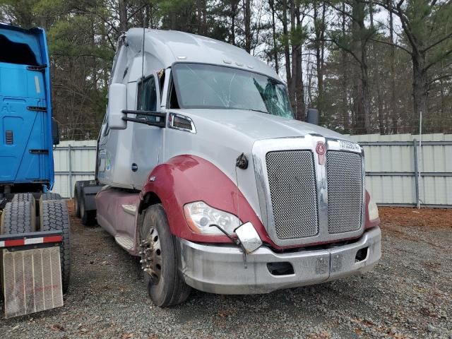 2015 Kenworth Construction T680