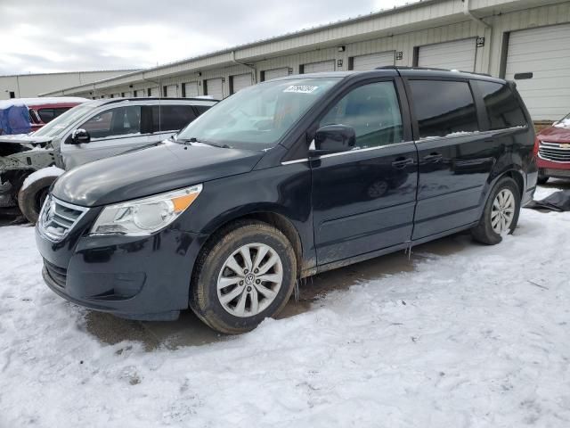 2013 Volkswagen Routan SE