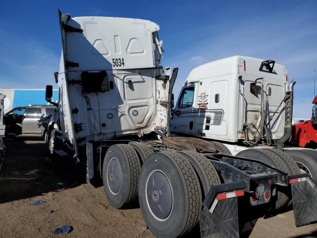 2023 Freightliner Cascadia 126