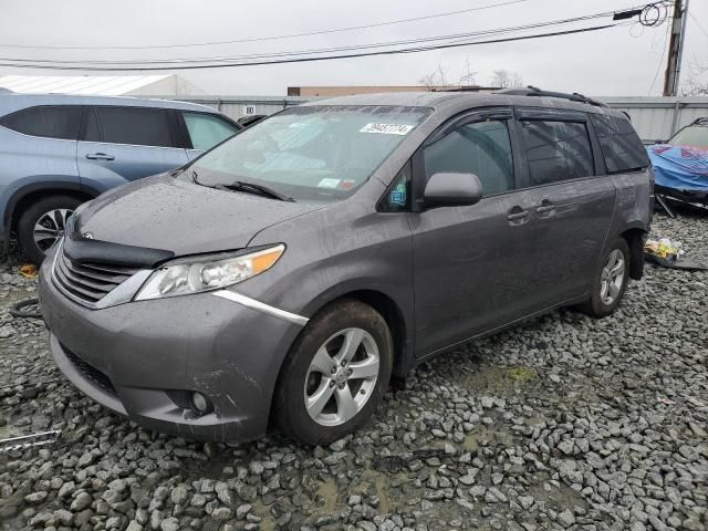 2015 Toyota Sienna LE