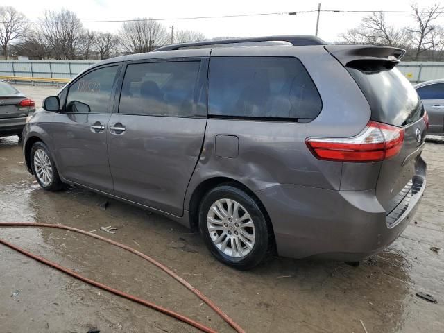 2015 Toyota Sienna XLE