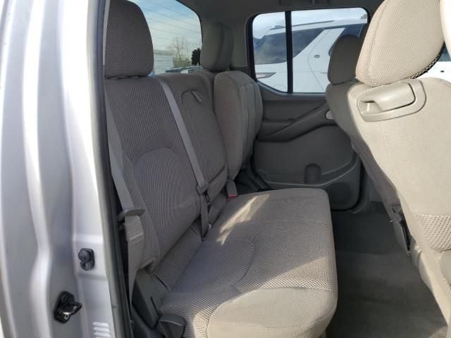 2006 Nissan Frontier Crew Cab LE