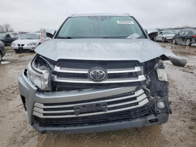 2019 Toyota Highlander SE