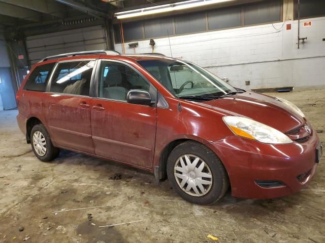 2009 Toyota Sienna CE