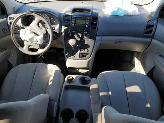 2011 KIA Sedona LX