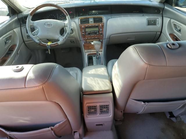 2004 Toyota Avalon XL