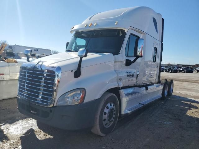 2015 Freightliner Cascadia 125