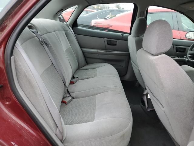 2005 Ford Taurus SE