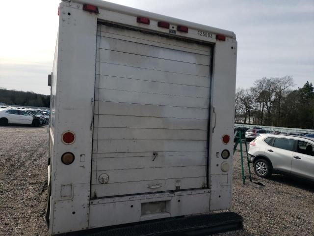 2001 Freightliner Chassis M Line WALK-IN Van