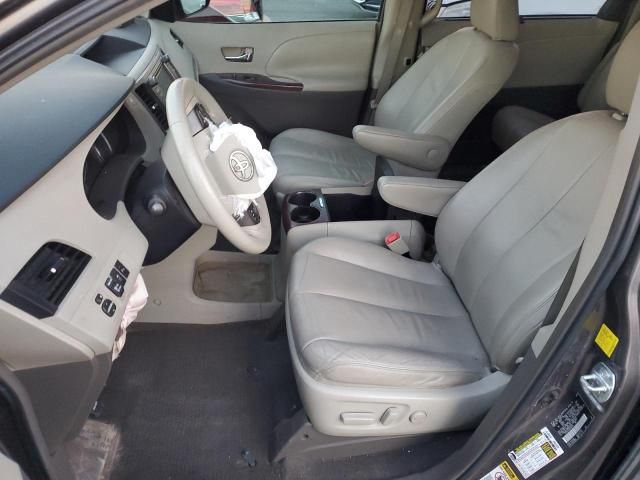 2011 Toyota Sienna XLE