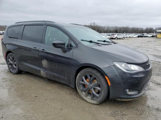 2020 Chrysler Pacifica Touring L Plus