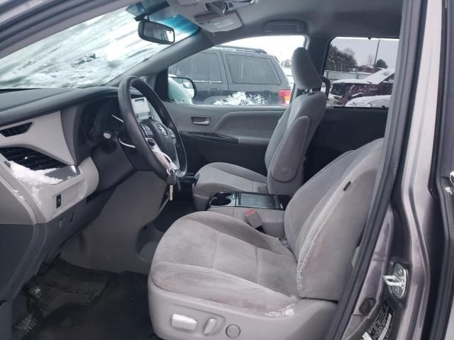 2015 Toyota Sienna LE