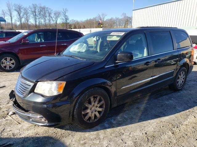 2014 Chrysler Town & Country Touring