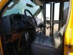 2004 Ford Econoline E350 Super Duty Cutaway Van