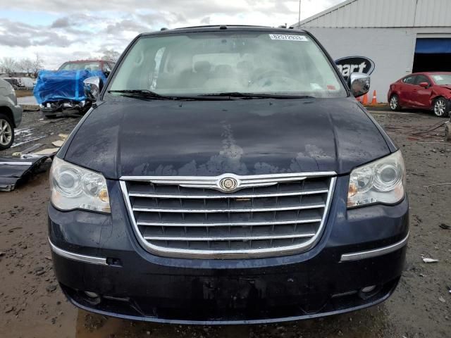 2010 Chrysler Town & Country Limited